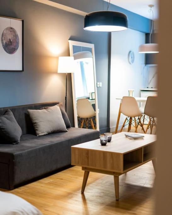 Central, Spacious Studio 5 Min Walk To Acropolis Афины Экстерьер фото